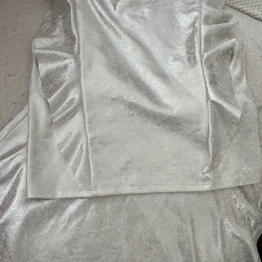 MIA tween girls XL silver shiny top and skirt